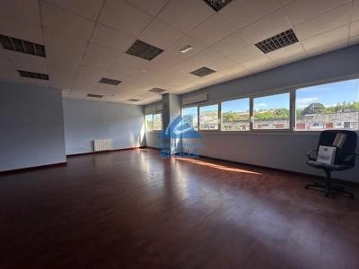 Oficina en venta muy luminosa en Alto Nervión - Basauri